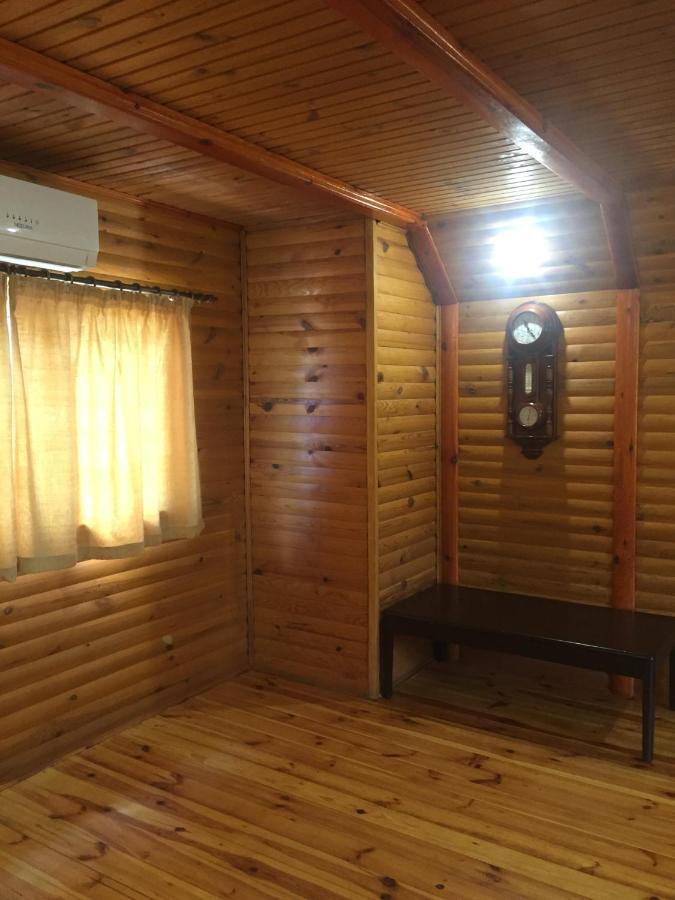 Домик для отдыха рядом Днепр Черкассы Экстерьер фото